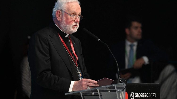 El arzobispo Gallagher destacó 'el valiente trabajo' del Papa por la paz El arzobispo Gallagher destacó 'el valiente trabajo' del Papa por la paz