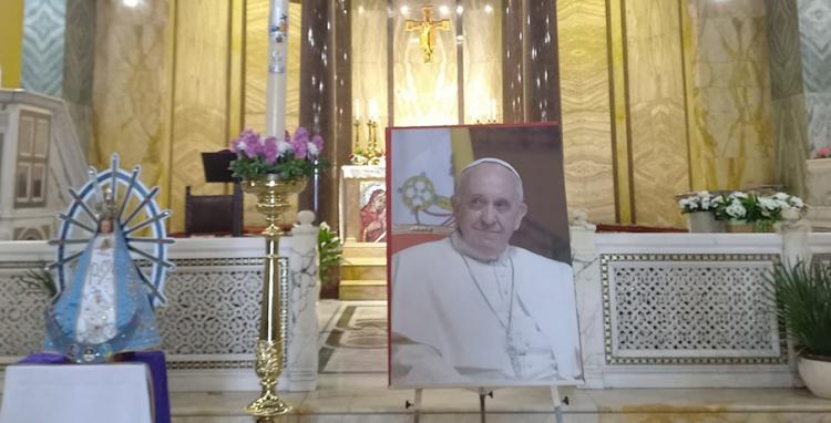 El Card. Rossi y Mons. Colombo despidieron a Francisco, un papa cercano que dejó huella El Card. Rossi y Mons. Colombo despidieron a Francisco, un papa cercano que dejó huella