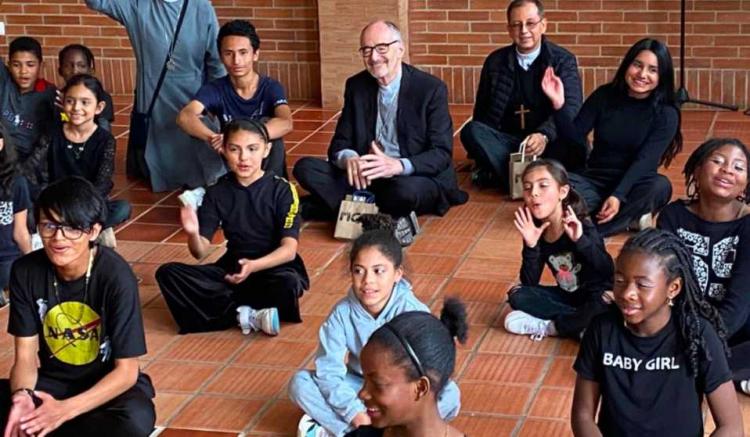 El cardenal Czerny visitó las 'periferias existenciales' de Colombia El cardenal Czerny visitó las 'periferias existenciales' de Colombia