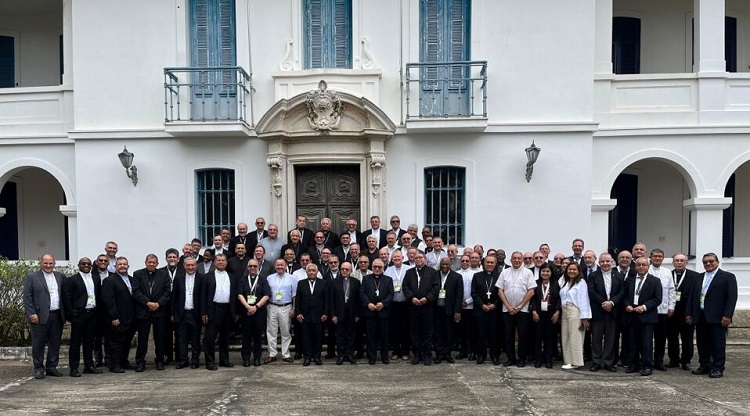 El Celam apuesta por una Iglesia 'que escuche y se comprometa con valentía'