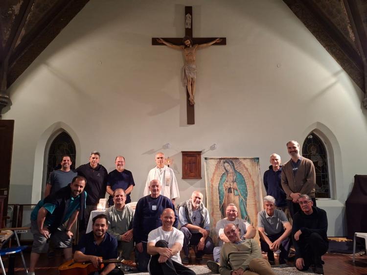 El clero de diez diócesis vivió un retiro de oración contemplativa