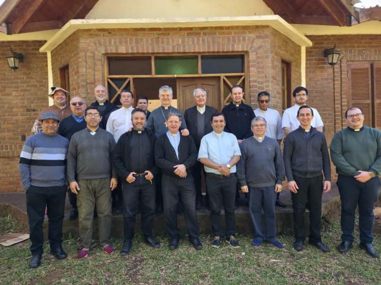El clero de Santo Tomé culminó su retiro espiritual anual