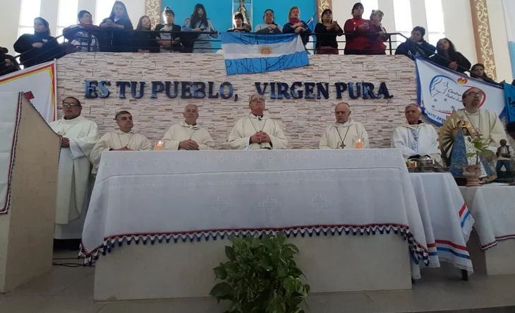 El Episcopado rindió homenaje a las mujeres que cocinan para los comedores comunitarios El Episcopado rindió homenaje a las mujeres que cocinan para los comedores comunitarios