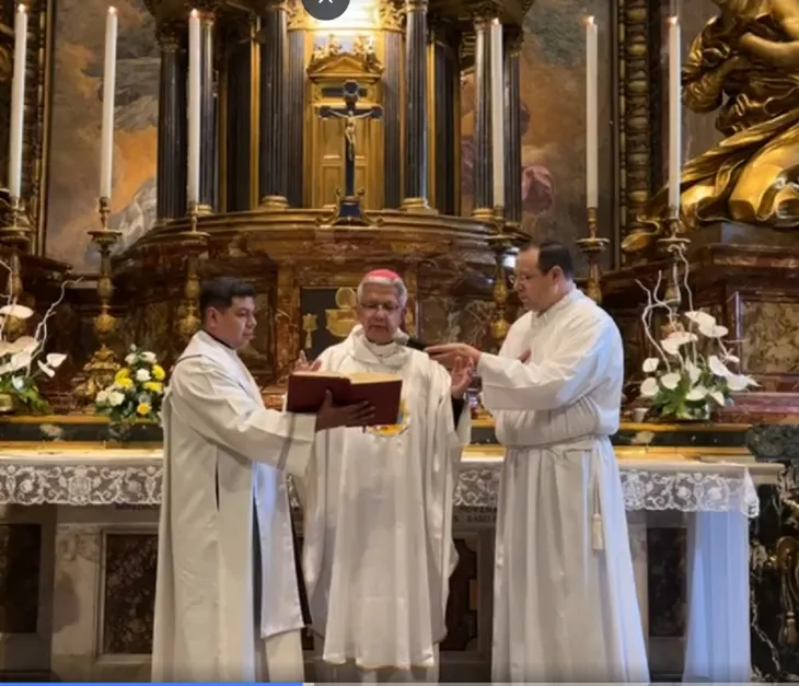 El flamante cardenal paraguayo celebró una misa en la Iglesia de los jesuitas en Roma El flamante cardenal paraguayo celebró una misa en la Iglesia de los jesuitas en Roma