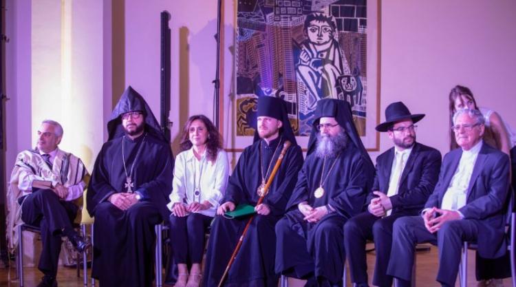 El Gobierno destaca la convivencia y el diálogo ejemplar entre religiones El Gobierno destaca la convivencia y el diálogo ejemplar entre religiones