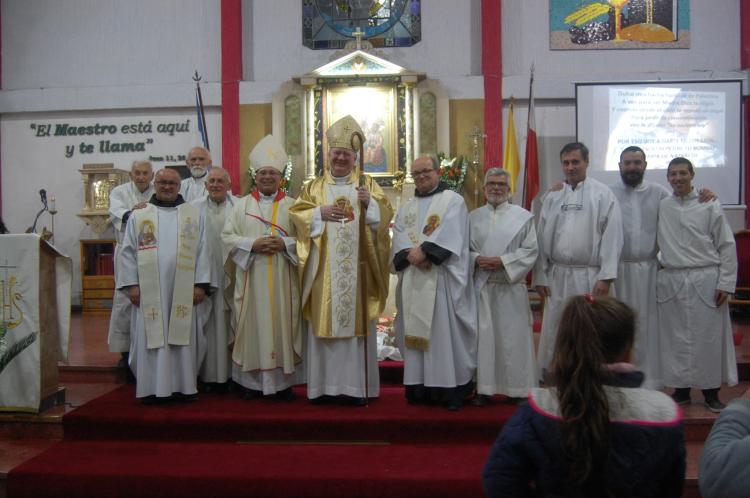 El nuncio visitó la comunidad de Nuestra Señora de Czestochowa de Ezpeleta El nuncio visitó la comunidad de Nuestra Señora de Czestochowa de Ezpeleta