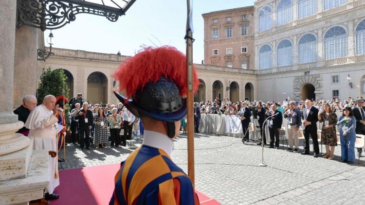 El Papa, a la Fazenda de la Esperanza: '¡Nunca deben abandonar esta vocación!' El Papa, a la Fazenda de la Esperanza: '¡Nunca deben abandonar esta vocación!'