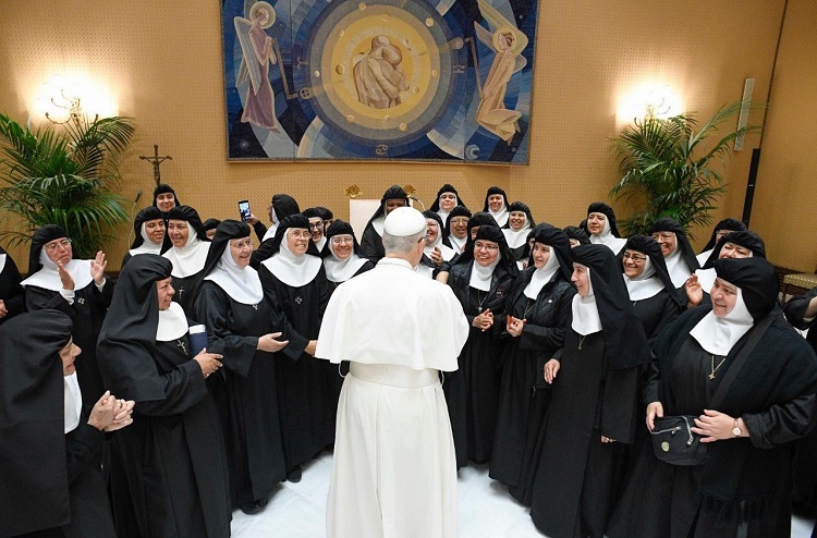 El Papa a las religiosas agustinas: lo que importa es el corazón y el amor