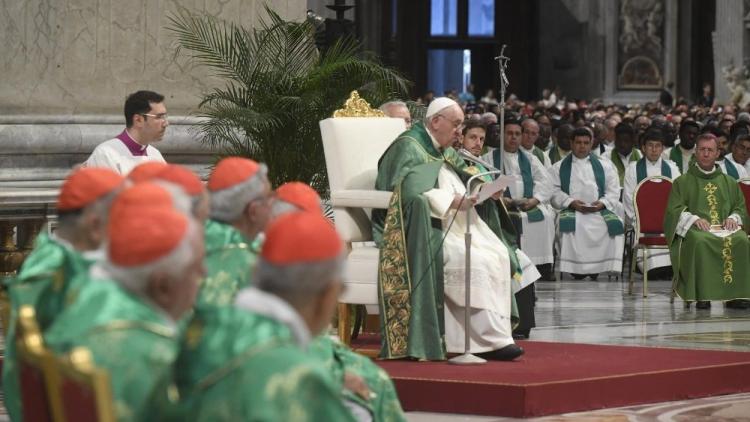 El Papa a los cardenales: "No a la mundanidad espiritual, sí a la capacidad de asombro" El Papa a los cardenales: "No a la mundanidad espiritual, sí a la capacidad de asombro"