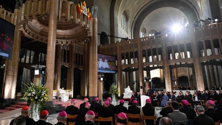 El Papa a los católicos belgas: 'Sin el Espíritu no ocurre nada cristiano' El Papa a los católicos belgas: 'Sin el Espíritu no ocurre nada cristiano'