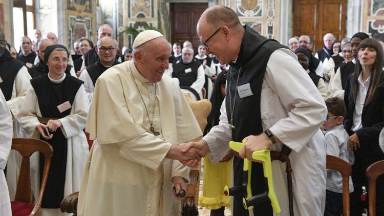 El Papa a los cistercienses: "Elijan a Dios una y otra vez" El Papa a los cistercienses: "Elijan a Dios una y otra vez"