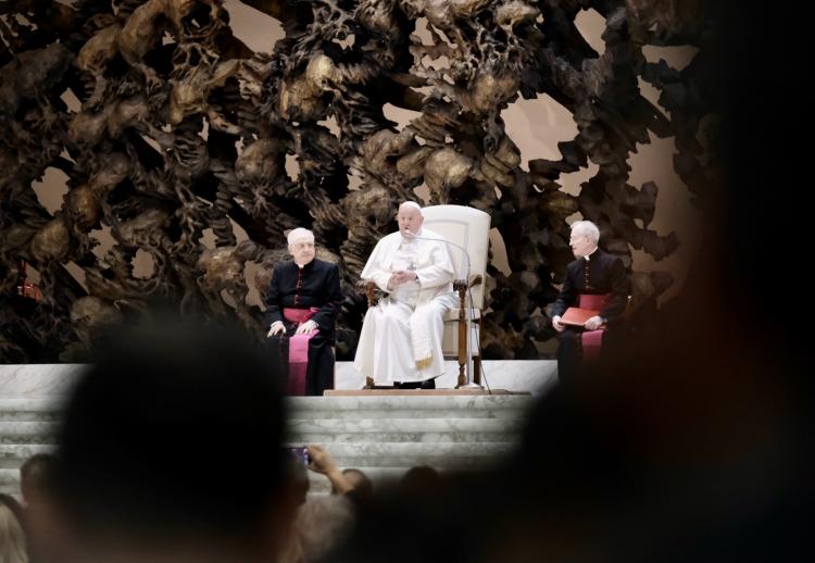 El Papa a los comunicadores: 'Sean verdaderos, en la interioridad y en la vida' El Papa a los comunicadores: 'Sean verdaderos, en la interioridad y en la vida'