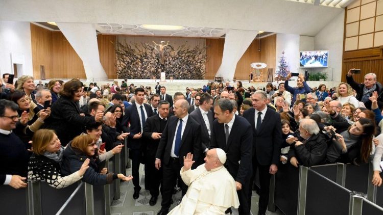 El Papa, a los educadores: 'Mantengan la mirada puesta en Cristo' El Papa, a los educadores: 'Mantengan la mirada puesta en Cristo'