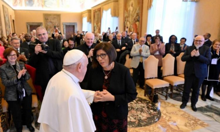 El Papa, a los Focolares: "El mundo necesita artesanos de la paz" El Papa, a los Focolares: "El mundo necesita artesanos de la paz"