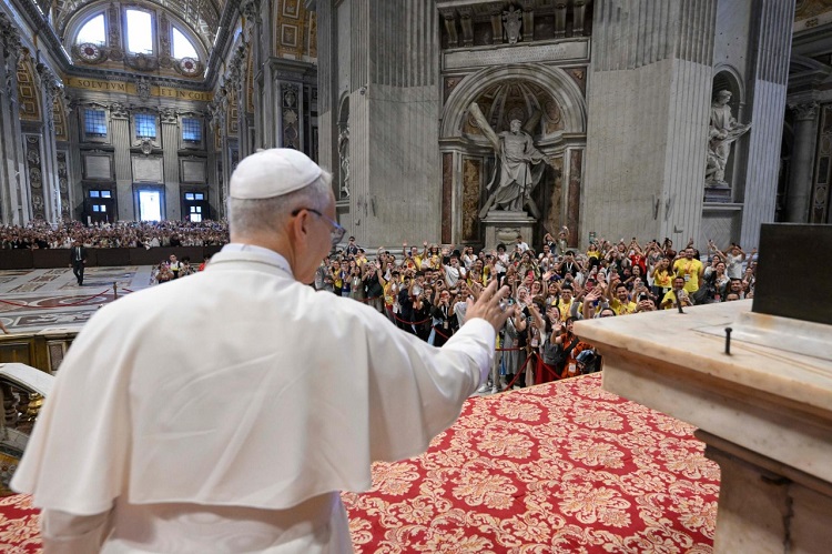 El Papa desafía a los influencers y misioneros digitales a humanizar la tecnología