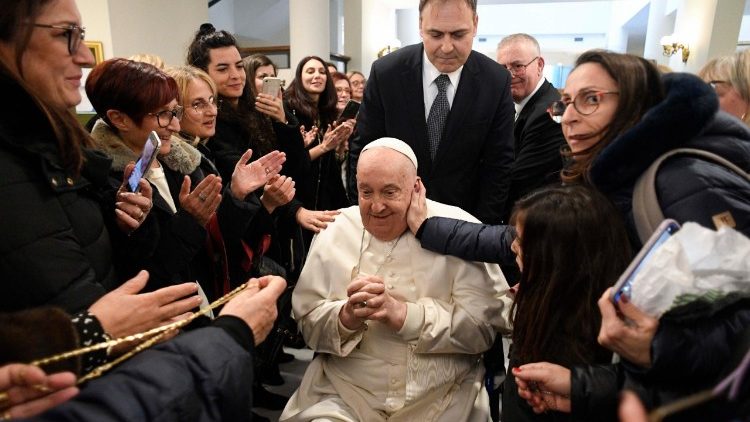 Para Francisco, el trabajo de los obstetras y ginecólogos es 'un himno a la vida' Para Francisco, el trabajo de los obstetras y ginecólogos es 'un himno a la vida'