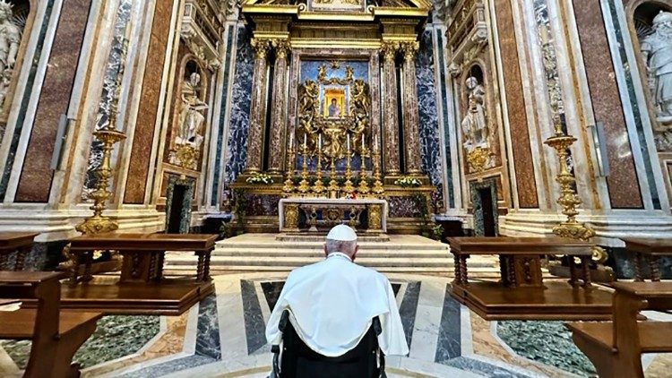 El Papa encomendó a la Virgen su próximo viaje a Hungría El Papa encomendó a la Virgen su próximo viaje a Hungría