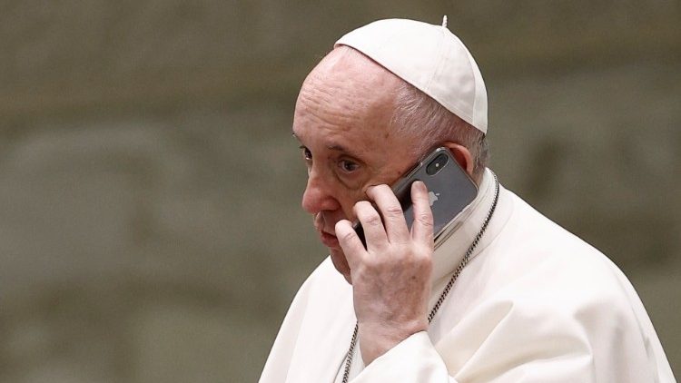 El Papa Francisco habló por teléfono con el presidente iraní El Papa Francisco habló por teléfono con el presidente iraní