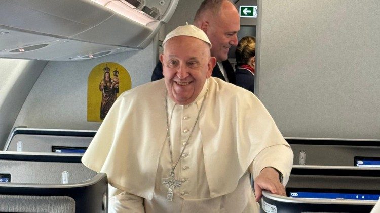 El Papa inició su 45º viaje apostólico al exterior El Papa inició su 45º viaje apostólico al exterior