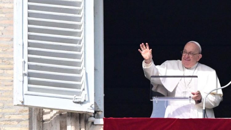 El Papa invita a recordar la alegría de nuestro primer encuentro con Jesús El Papa invita a recordar la alegría de nuestro primer encuentro con Jesús