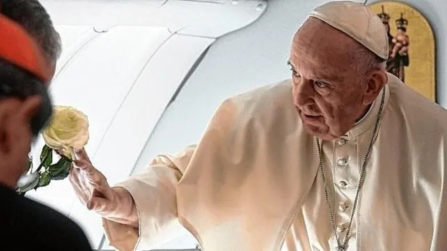 El Papa invitó a rezar por su viaje a África, un continente agotado por los conflictos El Papa invitó a rezar por su viaje a África, un continente agotado por los conflictos