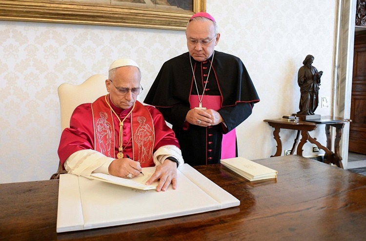 El Papa León XIV firmó su primera exhortación apostólica