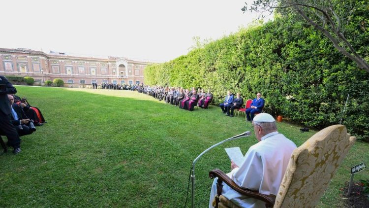 El Papa: 'Los Estados de Palestina e Israel pueden vivir uno al lado del otro' El Papa: 'Los Estados de Palestina e Israel pueden vivir uno al lado del otro'