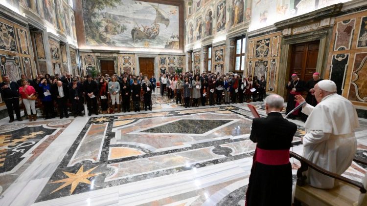 El Papa pide a los comunicadores católicos compartir el Evangelio con el corazón El Papa pide a los comunicadores católicos compartir el Evangelio con el corazón