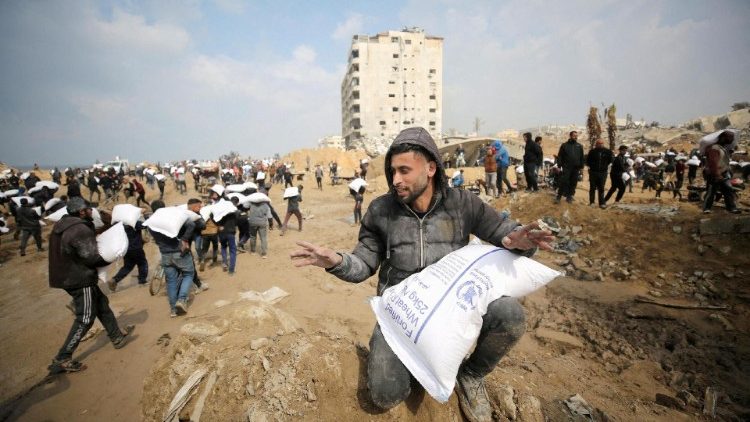 Francisco pide ayuda humanitaria para Gaza Francisco pide ayuda humanitaria para Gaza
