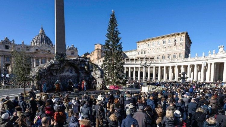 El Papa pidió 'no confundir la Navidad con el consumismo del mundo' El Papa pidió 'no confundir la Navidad con el consumismo del mundo'