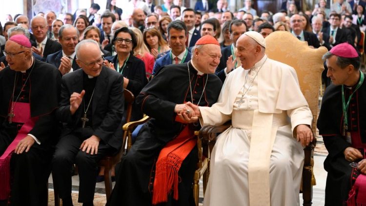 El Papa reitera que la IA sólo debe usarse en beneficio de la humanidad El Papa reitera que la IA sólo debe usarse en beneficio de la humanidad