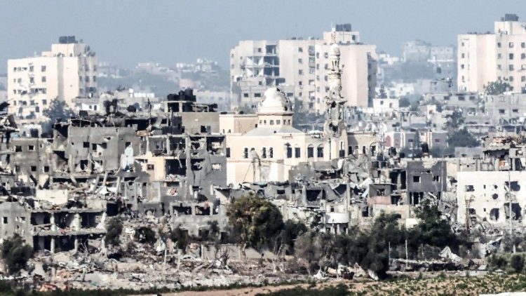Nuevo llamado del Papa para que llegue ayuda humanitaria a Gaza Nuevo llamado del Papa para que llegue ayuda humanitaria a Gaza