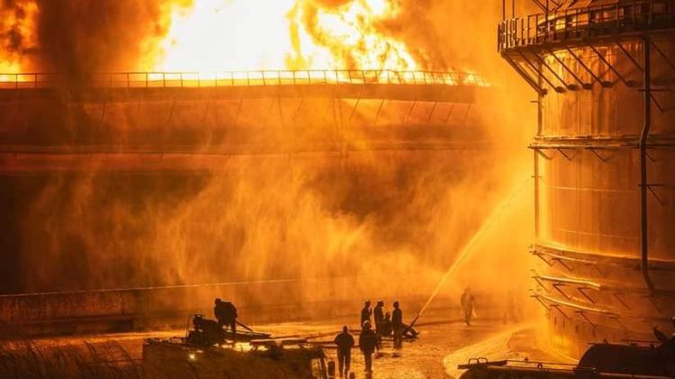El Papa reza por las víctimas del incendio del depósito de petróleo en Cuba El Papa reza por las víctimas del incendio del depósito de petróleo en Cuba