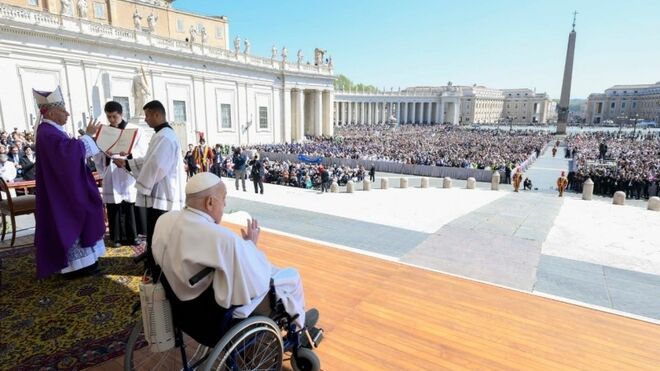 Francisco presente en el Jubileo de los Enfermos: 'Dios no nos deja solos' Francisco presente en el Jubileo de los Enfermos: 'Dios no nos deja solos'