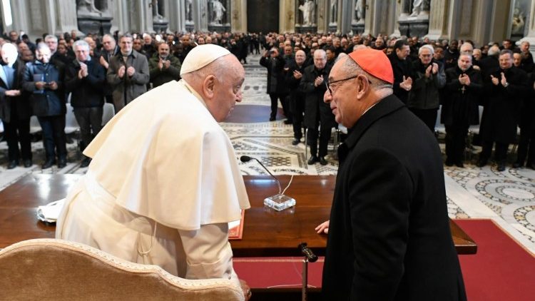 El Papa sobre Fiducia supplicans: 'Bendecimos a las personas, no al pecado' El Papa sobre Fiducia supplicans: 'Bendecimos a las personas, no al pecado'