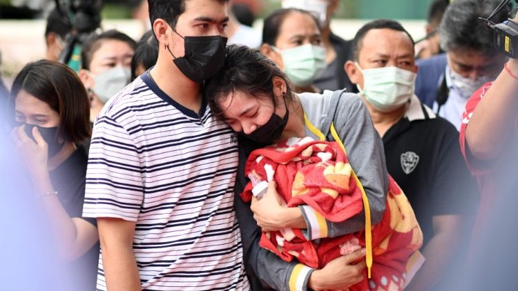 El Papa y la masacre en Tailandia: Horrible ataque contra inocentes El Papa y la masacre en Tailandia: Horrible ataque contra inocentes