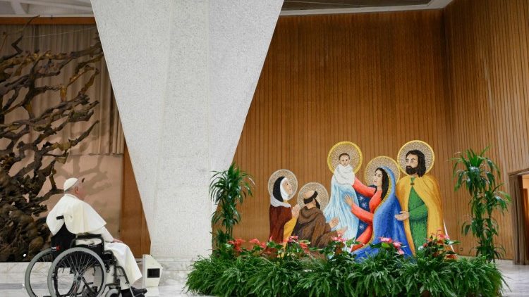El pesebre enseña sencillez y alegría, dijo el Papa en la audiencia El pesebre enseña sencillez y alegría, dijo el Papa en la audiencia
