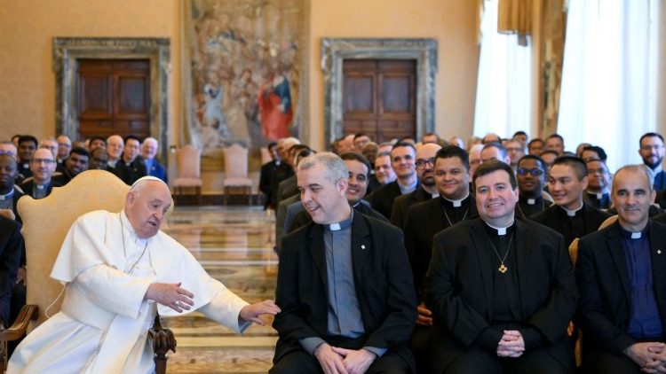 El testimonio creíble requiere actos concretos de amor, recordó el Papa a los dehonianos El testimonio creíble requiere actos concretos de amor, recordó el Papa a los dehonianos