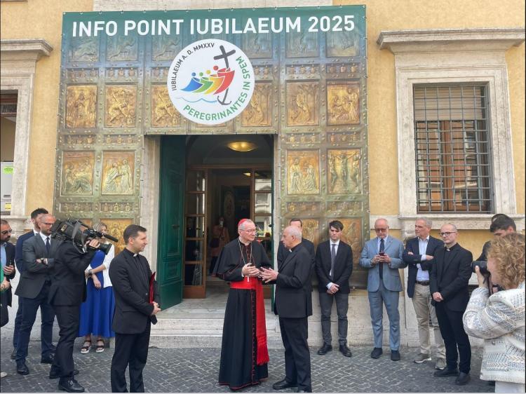 El Vaticano inauguró un punto de información sobre el Jubileo 2025 El Vaticano inauguró un punto de información sobre el Jubileo 2025