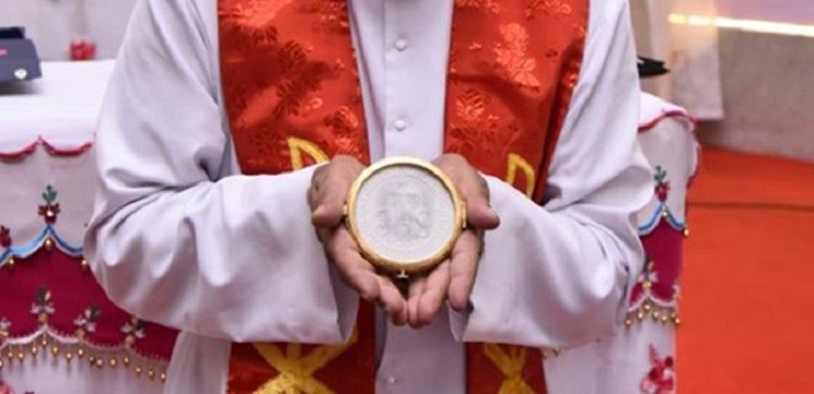 El Vaticano reconoció otro milagro eucarístico El Vaticano reconoció otro milagro eucarístico
