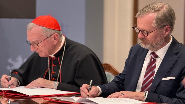 El Vaticano y la República Checa acordaron garantizar la libertad religiosa El Vaticano y la República Checa acordaron garantizar la libertad religiosa