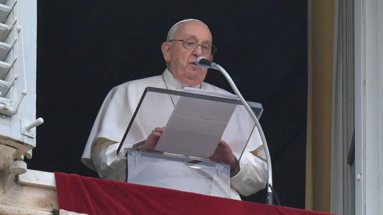En el Ángelus, el Papa animó a ser responsables y protagonistas de la fe En el Ángelus, el Papa animó a ser responsables y protagonistas de la fe