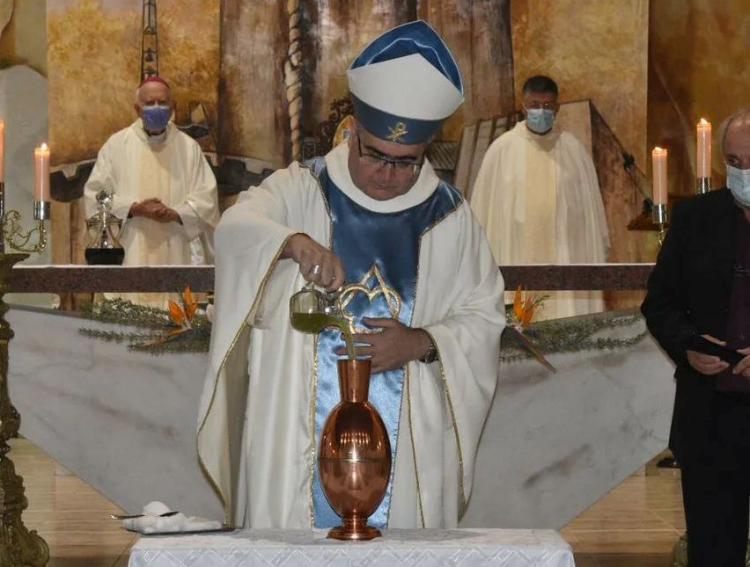 En la misa crismal, Mons. Buenanueva llamó a perseverar en el camino y caminar como familia En la misa crismal, Mons. Buenanueva llamó a perseverar en el camino y caminar como familia