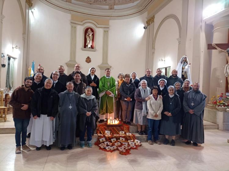 Encuentro de la Vida Consagrada en Cruz del Eje Encuentro de la Vida Consagrada en Cruz del Eje