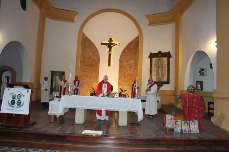 Entronizaron las reliquias de los mártires riojanos en la catedral de Merlo-Moreno Entronizaron las reliquias de los mártires riojanos en la catedral de Merlo-Moreno