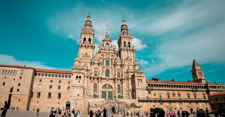 España: por el Año Jacobeo, invitan al Papa a visitar Santiago de Compostela