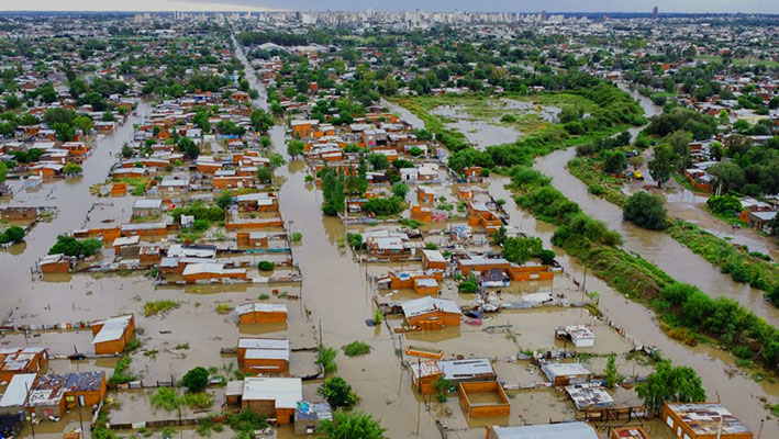 Mons. Azpiroz en el aniversario de Bahía Blanca: 'Estar es amar con firmeza'