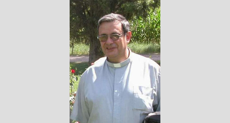 Falleció el padre Juan Eduardo Arnau, fundador del semanario Cristo Hoy Falleció el padre Juan Eduardo Arnau, fundador del semanario Cristo Hoy