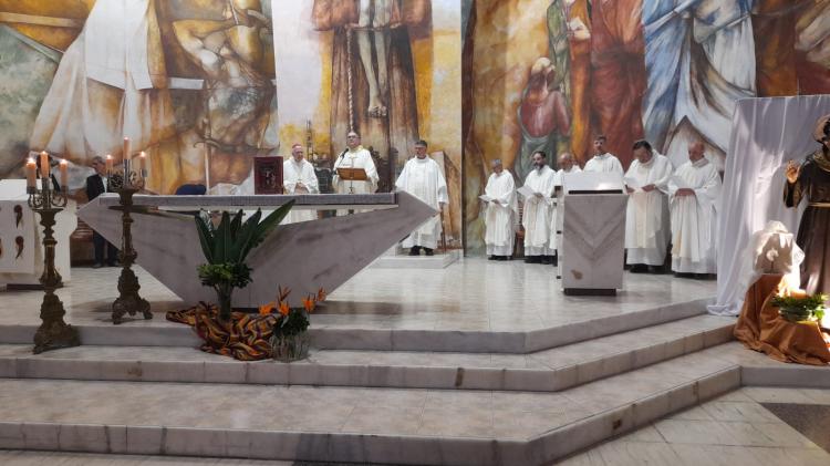 Mons. Buenanueva: 'Como a Francisco, transfórmanos por la oración' Mons. Buenanueva: 'Como a Francisco, transfórmanos por la oración'
