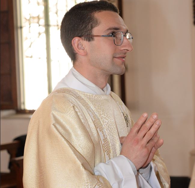 Fasta tendrá un nuevo sacerdote Fasta tendrá un nuevo sacerdote